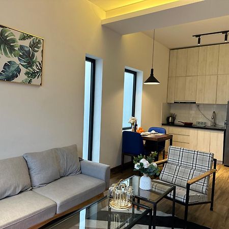 Luxe Paradise Residence 88 Tu Hoa Hanoi Bagian luar foto